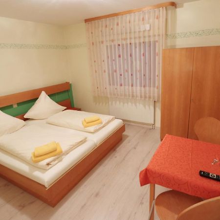 Hotel Krone Kork المظهر الخارجي الصورة